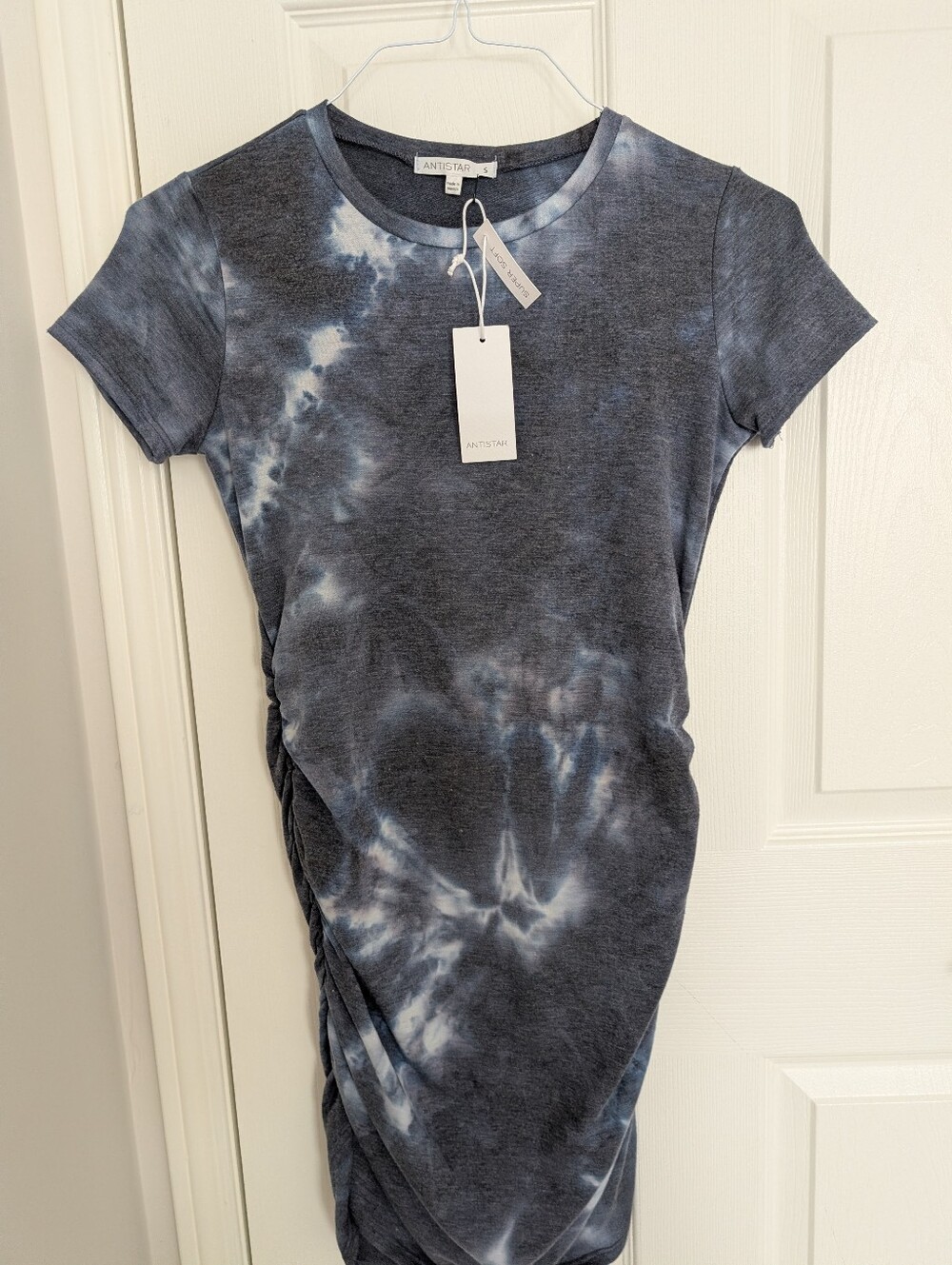 ❤️2 FOR 25❤️ Anthropologie (Antistar) Blue Gray Tie-Dye Crew Neck Tee